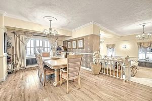 Dining Room- click for photo gallery